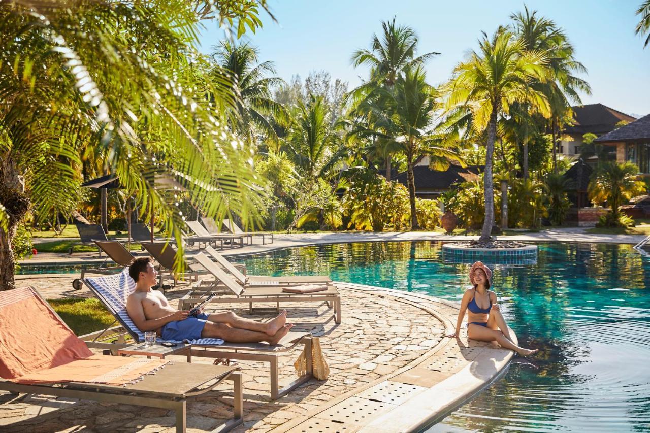 Hotel Robinson Khao Lak Exterior foto