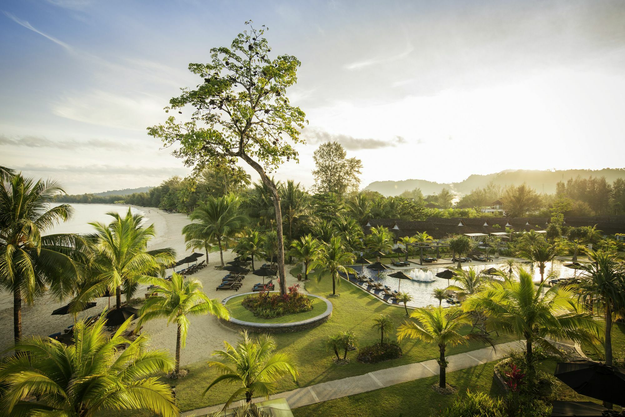 Hotel Robinson Khao Lak Exterior foto